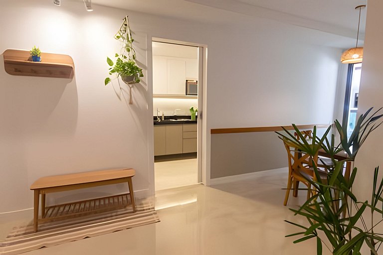 306 Acolhedor apê com vista ao mar, piscina e sauna.