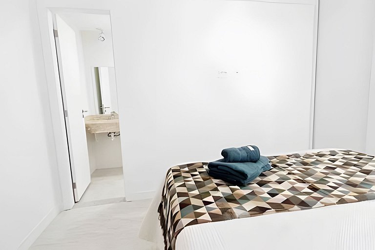 204 Apto frente a Praia dos Anjos c\vista lateral