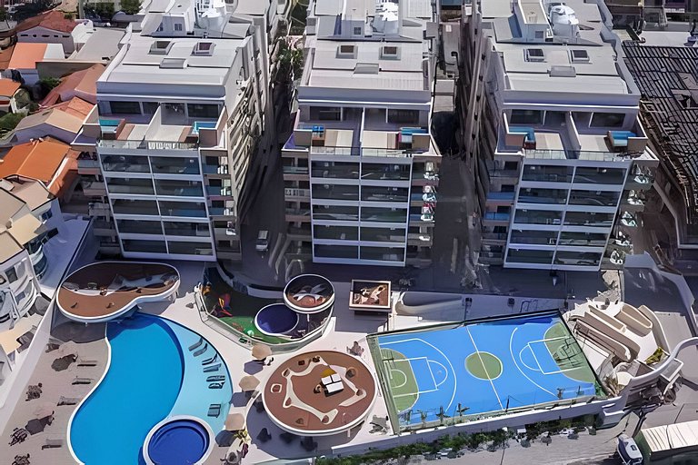 204 Apê em prédio, vista lateral da praia, piscina