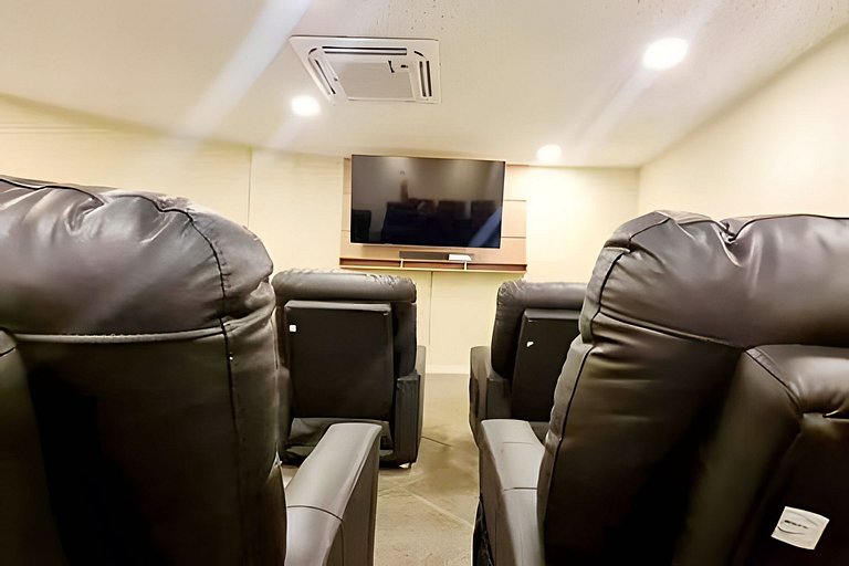 204 Apê em prédio, vista lateral da praia, piscina