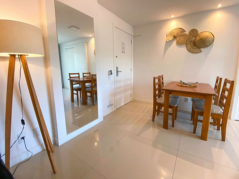 Apartamento 2 Quartos Frente à Praia em Arraial do Cabo