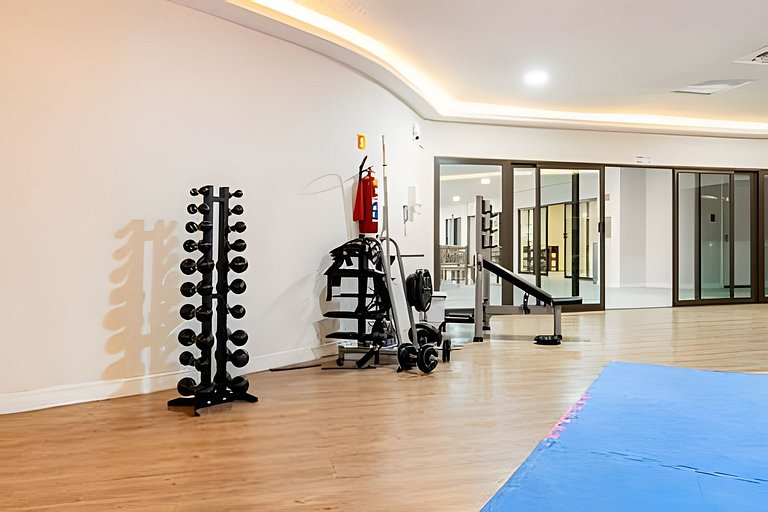 Charmoso apartamento beira mar na Praia dos Anjos