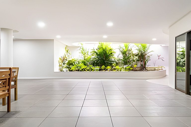 Charmoso apartamento beira mar na Praia dos Anjos