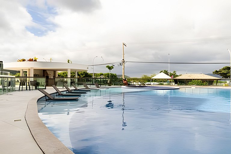 Charmoso apartamento beira mar na Praia dos Anjos