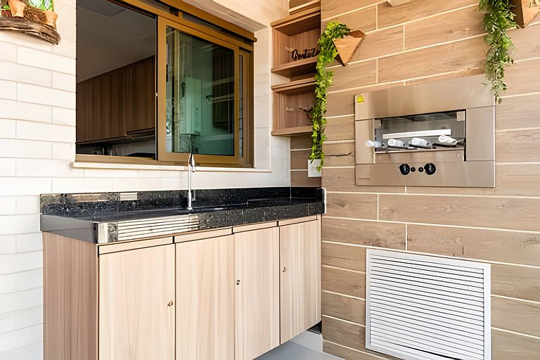Charmoso apartamento beira mar na Praia dos Anjos