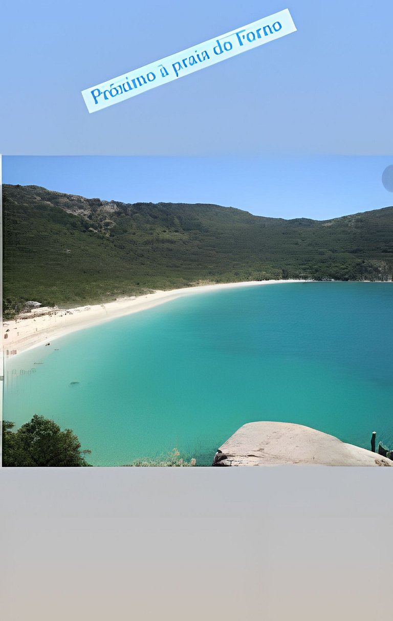 Charmoso apartamento beira mar na Praia dos Anjos