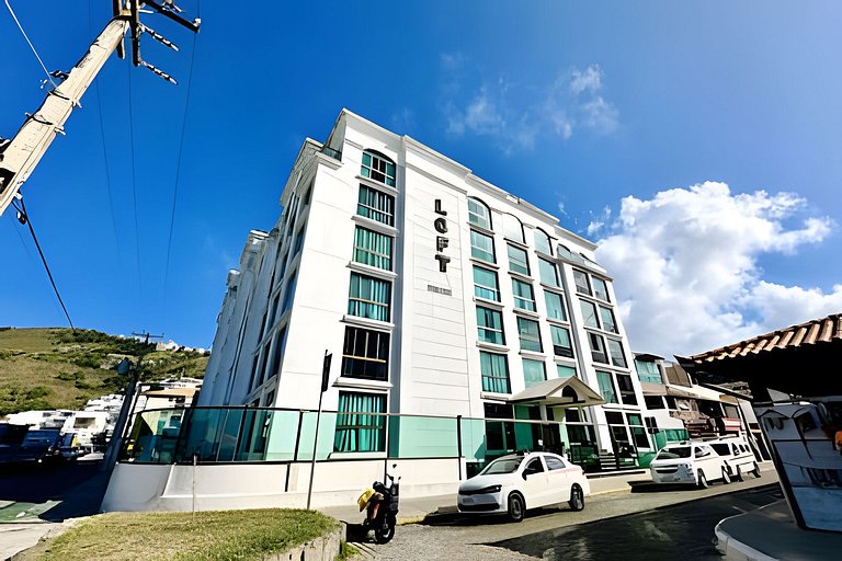 Loft bem equipado, a poucos passos da praia - 320