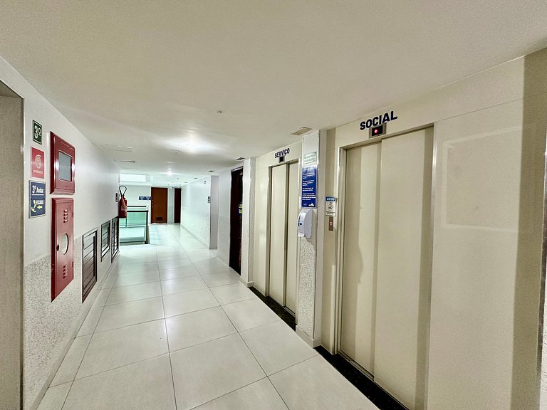 Loft bem equipado a poucos passos da Prainha