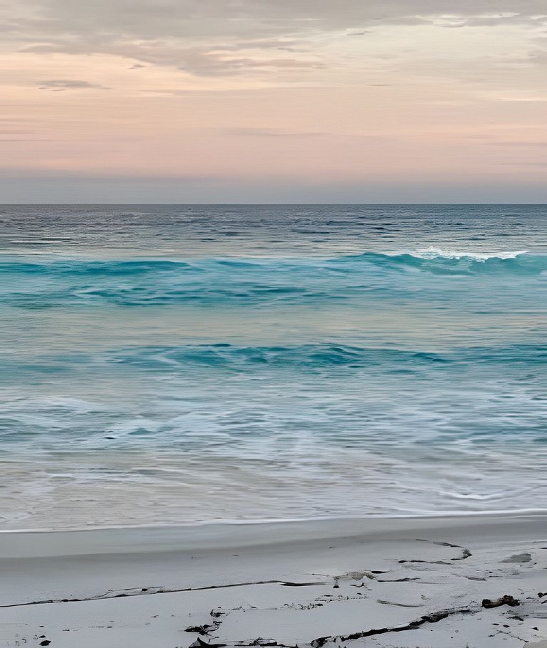 Casa de madeira a 150 m da Praia Grande c/ quintal