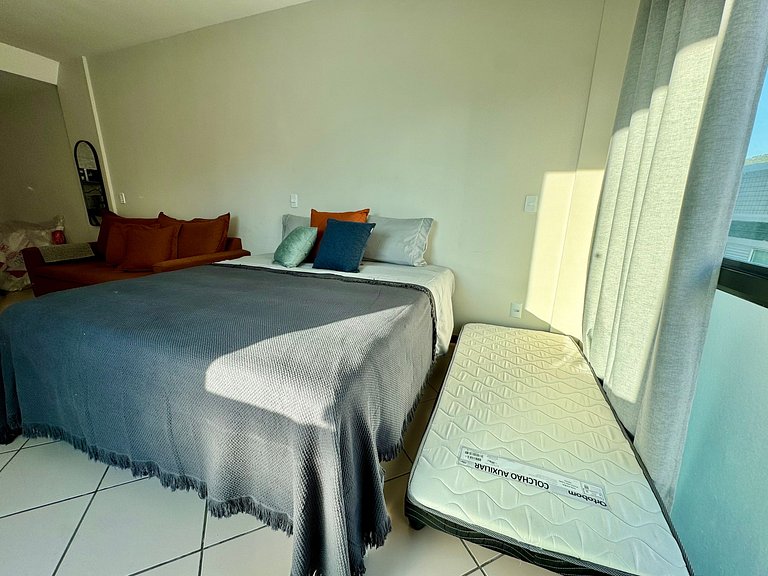 Loft bem equipado, a poucos passos da praia - 320