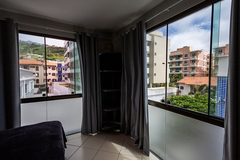 Loft bem equipado, a poucos passos da praia - 320